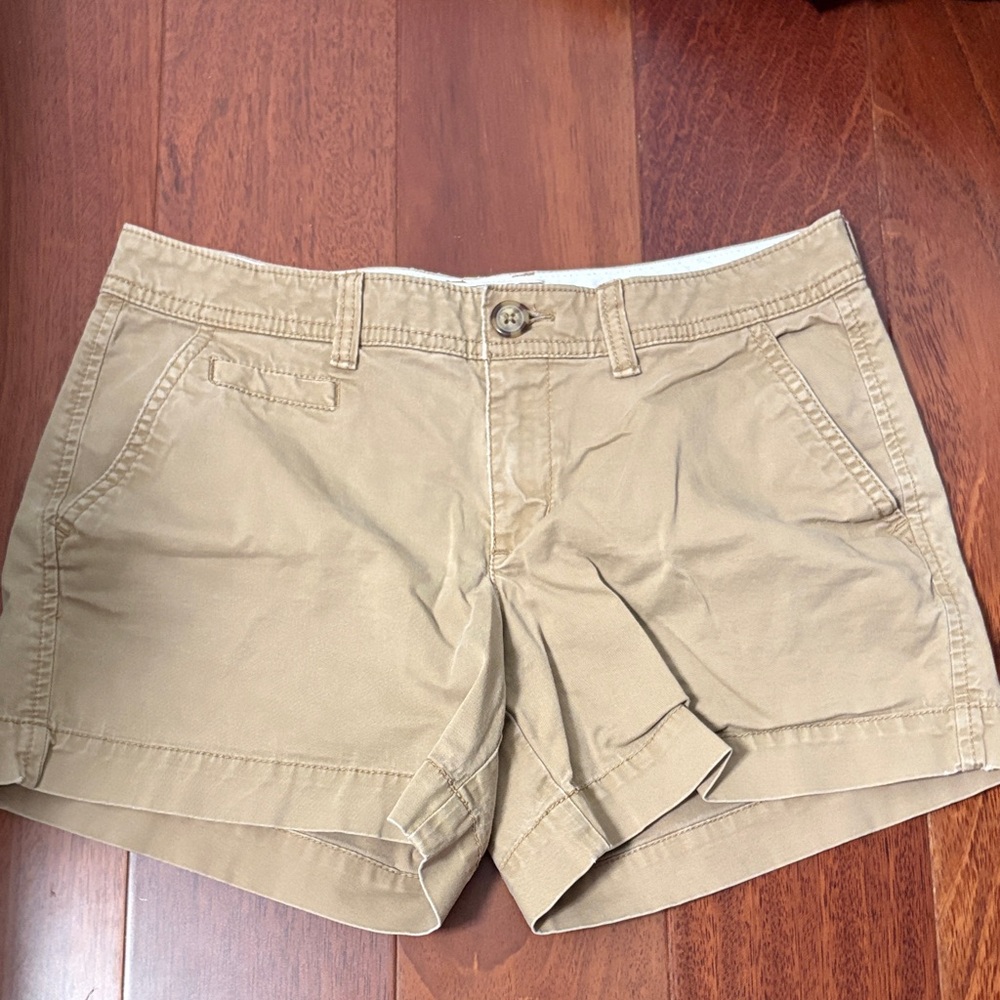 Old Navy Women's Khaki Cotton Bermuda Shorts